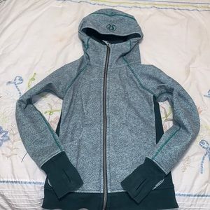Size 4 Lightly Used Lulu Sweater